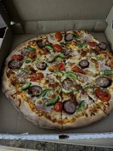 Nowe Siostry Pepperoni-Pizzeria